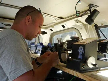 Super Locksmith Service Warren, MI 586-393-7438 - 24-hr-mobile-locksmith