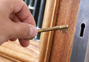 Super Locksmith Service Warren, MI 586-393-7438 - change-locks-service